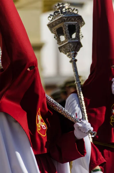 Velez Malaga, İspanya - 29 Mart 2018 insanlar geçit töreninde kutsal hafta İspanyol bir şehirde, Paskalya katılan