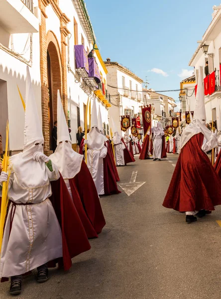 西班牙韦莱兹 马拉加 2018年3月25日 在西班牙一个城市 人们参加了圣周的游行 — 图库照片