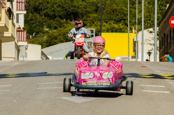 Velez Malaga Espanha Abril 2018 Autos Locos Diversão Tradicional Envolvendo — Fotografia de Stock