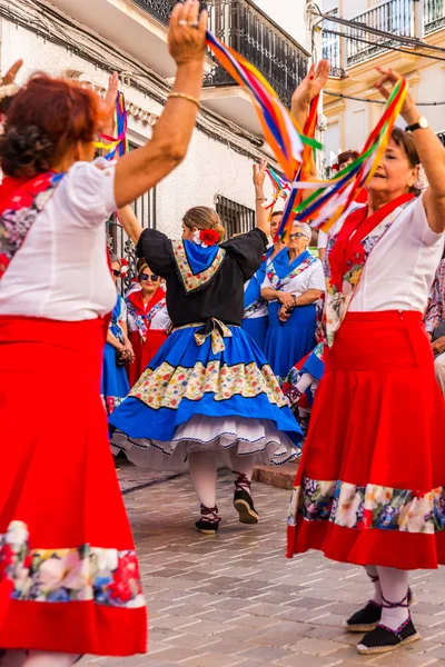 Nerja Espanha Maio 2018 Pessoas Participando Uma Dança Folclórica Tradicional — Fotografia de Stock