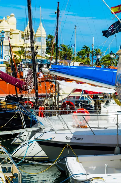 Benalmadena España Mayo 2018 Hermoso Puerto Deportivo Con Yates Lujo — Foto de Stock