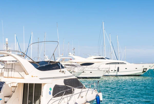 Benalmadena Espagne Mai 2018 Une Belle Marina Avec Des Yachts — Photo