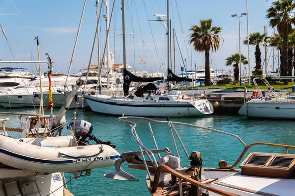 Benalmadena Spanien Mai 2018 Ein Schöner Yachthafen Mit Luxusyachten Und — Stockfoto