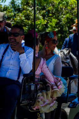 İspanya'da kutsal aktarma Katolik törene katılan Nerja, İspanya - 15 Mayıs, 2018 insan figürü