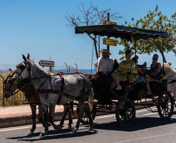 Nerja Πληροφορίες Για Ταξίδια Εκδρομές Και Αξιοθέατα Μαΐου 2018 Ανθρώπους — Φωτογραφία Αρχείου