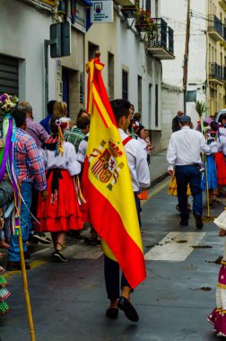 Velez Malaga, İspanya - 19 Mayıs 2018 insanlar kutlamaları nedeniyle İspanya Kutsal şekilde aktarma Katolik törenine katılan