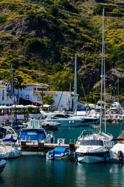 Herradura Spanje Mei 2018 Prachtige Jachthaven Met Luxe Jachten Motorboten — Stockfoto