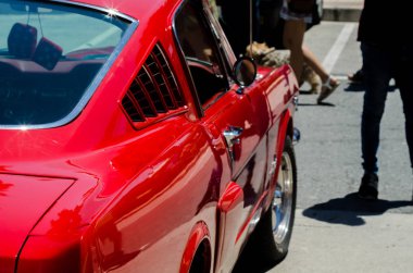 Torre Del Mar, İspanya - 3 Haziran 2018 eski antika arabalar bir sahil kasabası İspanya ziyaret turistler için verilen