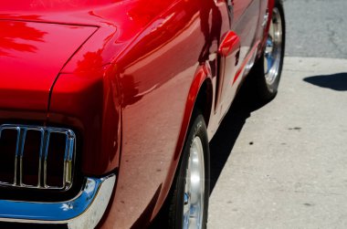 Torre Del Mar, İspanya - 3 Haziran 2018 eski antika arabalar bir sahil kasabası İspanya ziyaret turistler için verilen