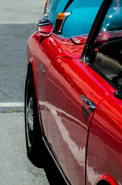 Torre Del Mar, İspanya - 3 Haziran 2018 eski antika arabalar bir sahil kasabası İspanya ziyaret turistler için verilen