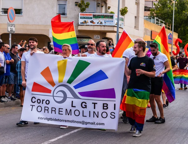 Torremolinos, İspanya - 2 Haziran 2018 Lgbt Mart eşitlik ve hoşgörü Andalucia bir kıyı kasabasında tanıtımı