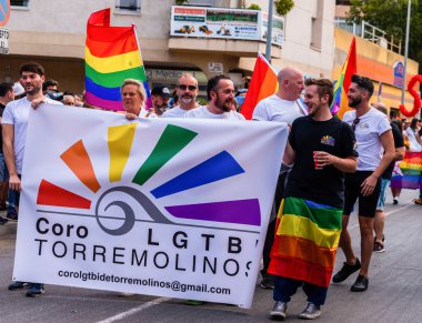 Torremolinos, İspanya - 2 Haziran 2018 Lgbt Mart eşitlik ve hoşgörü Andalucia bir kıyı kasabasında tanıtımı