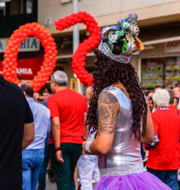 Torremolinos, İspanya - 2 Haziran 2018 Lgbt Mart eşitlik ve hoşgörü Andalucia bir kıyı kasabasında tanıtımı
