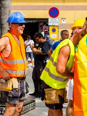Torremolinos, İspanya - 2 Haziran 2018 Lgbt Mart eşitlik ve hoşgörü Andalucia bir kıyı kasabasında tanıtımı
