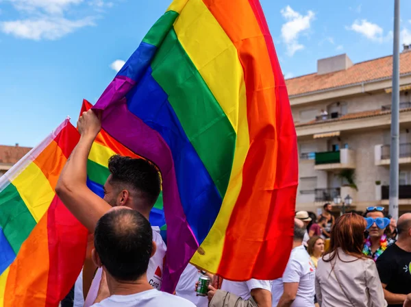 Torremolinos, İspanya - 2 Haziran 2018 Lgbt Mart eşitlik ve hoşgörü Andalucia bir kıyı kasabasında tanıtımı