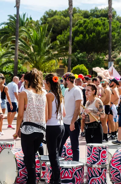 Torremolinos, İspanya - 2 Haziran 2018 Lgbt Mart eşitlik ve hoşgörü Andalucia bir kıyı kasabasında tanıtımı