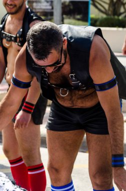 Torremolinos, İspanya - 2 Haziran 2018 Lgbt Mart eşitlik ve hoşgörü Andalucia bir kıyı kasabasında tanıtımı