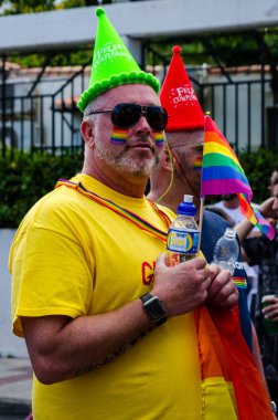 Torremolinos, İspanya - 2 Haziran 2018 Lgbt Mart eşitlik ve hoşgörü Andalucia bir kıyı kasabasında tanıtımı