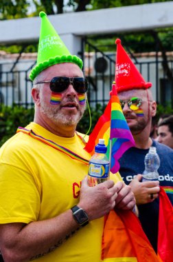 Torremolinos, İspanya - 2 Haziran 2018 Lgbt Mart eşitlik ve hoşgörü Andalucia bir kıyı kasabasında tanıtımı