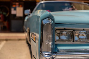 Torre Del Mar, İspanya - 3 Haziran 2018 eski antika arabalar bir sahil kasabası İspanya ziyaret turistler için verilen