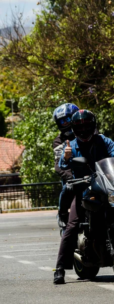 ネルハ スペイン 2018 日海辺のスペインの町で人とバイクの自転車ラリー — ストック写真