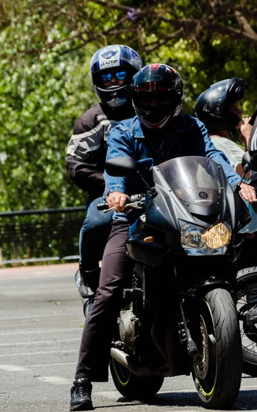 Nerja España Junio 2018 Gente Bicicletas Rally Motos Una Ciudad — Foto de Stock