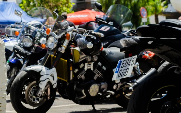 Nerja España Junio 2018 Gente Bicicletas Rally Motos Una Ciudad —  Fotos de Stock