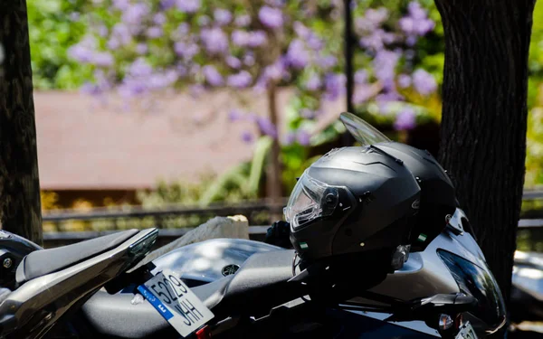 Nerja España Junio 2018 Gente Bicicletas Rally Motos Una Ciudad —  Fotos de Stock