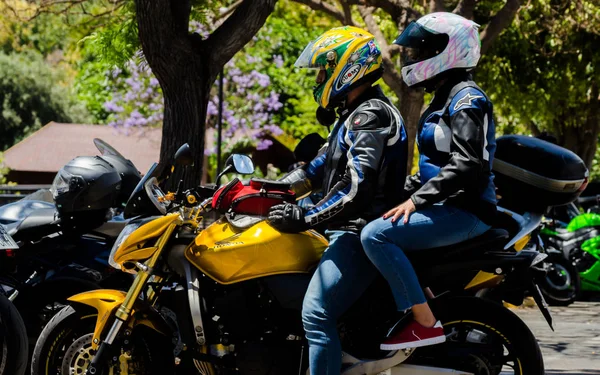 Nerja España Junio 2018 Gente Bicicletas Rally Motos Una Ciudad — Foto de Stock