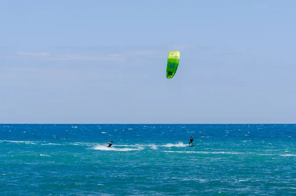 Malaga Spanien Mai 2018 Aktiver Sport Wellenreiten Mit Drachen Einer — Stockfoto