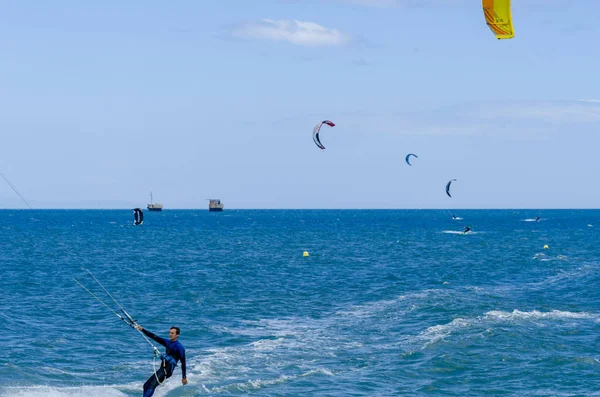 Malaga Spanien Mai 2018 Aktiver Sport Wellenreiten Mit Drachen Einer — Stockfoto