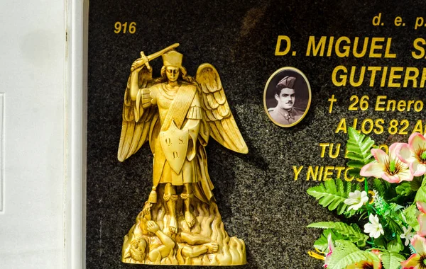 Comares Španělsko Června 2018 Charakteristické Španělské Pohřebiště Stěnách Typické Hroby — Stock fotografie