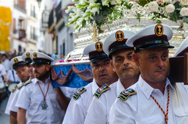 Nerja Hiszpania Lipca 2018 Osób Biorących Udział Liturgii Katolickiej Ceremonii — Zdjęcie stockowe