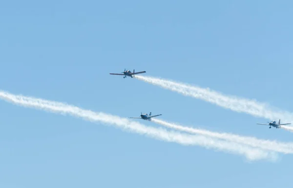 Torre Del Mar España Julio 2018 Aviones Sobrevolando Playa Una —  Fotos de Stock