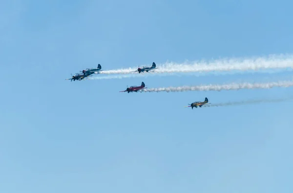 Torre Del Mar España Julio 2018 Aviones Sobrevolando Playa Una —  Fotos de Stock