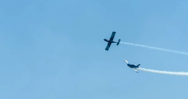 Torre Del Mar Spanien Juli 2018 Flygplan Flyger Över Stranden — Stockfoto