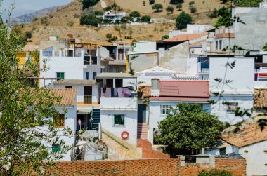 Velez Malaga, İspanya-24 Ağustos 2018 çatılar ve İspanyol şehri binalarda, Güney İspanya'nın karakteristik mimari cephe