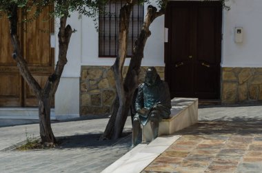 Velez Malaga, İspanya - 24 Ağustos 2018 siesta bir İspanyol şehir, Güney İspanya'nın karakteristik mimari sırasında sokakları boşaltın