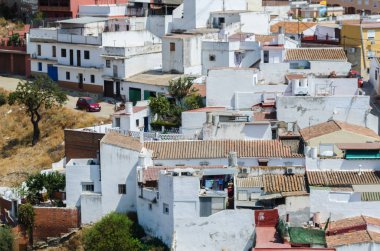 Velez Malaga, İspanya-24 Ağustos 2018 çatılar ve İspanyol şehri binalarda, Güney İspanya'nın karakteristik mimari cephe