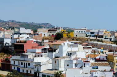 Velez Malaga, İspanya-24 Ağustos 2018 çatılar ve İspanyol şehri binalarda, Güney İspanya'nın karakteristik mimari cephe