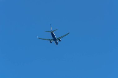 Malaga, İspanya - 25 Mayıs 2018 A yolcu uçağı kadar yükselen Malaga Havalimanından, Havacılık ve uzay sanayi