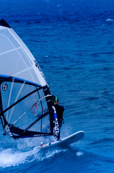 Malaga Espanha Maio 2018 Windurfer Tabuleiro Com Uma Vela Praticando — Fotografia de Stock