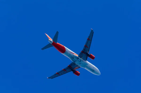 Malaga Espanha Maio 2018 Avião Passageiros Subindo Aeroporto Málaga Indústria — Fotografia de Stock