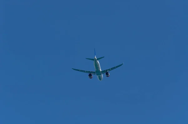 Malaga Espanha Maio 2018 Avião Passageiros Subindo Aeroporto Málaga Indústria — Fotografia de Stock