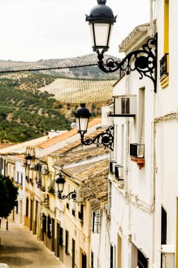 Baena, İspanya - 12 Eylül 2018 boş İspanyol sokaklarda Cordoba, eski Endülüs karakteristik mimarisi yanında küçük bir kasabasında