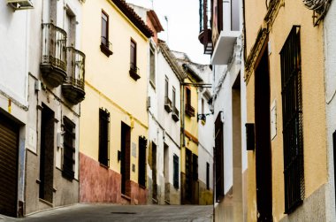 Baena, İspanya - 12 Eylül 2018 boş İspanyol sokaklarda Cordoba, eski Endülüs karakteristik mimarisi yanında küçük bir kasabasında