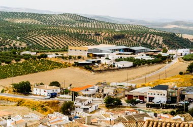 Baena, İspanya - Cordoba, eski Endülüs karakteristik mimarisi yanında eski bir İspanyol şehir panoraması 12 Eylül 2018 A