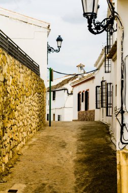 Baena, İspanya - 12 Eylül 2018 boş İspanyol sokaklarda Cordoba, eski Endülüs karakteristik mimarisi yanında küçük bir kasabasında
