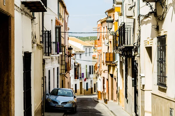 Baena, İspanya - 12 Eylül 2018 boş İspanyol sokaklarda Cordoba, eski Endülüs karakteristik mimarisi yanında küçük bir kasabasında