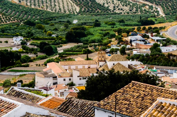 Baena, İspanya - Cordoba, eski Endülüs karakteristik mimarisi yanında eski bir İspanyol şehir panoraması 12 Eylül 2018 A